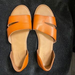Universal Threads Open Toe flats